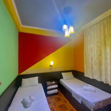 Hotel Rex Tirana Exterior photo